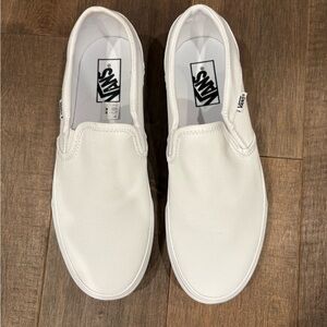 Women’s Van White Slip-On Sneakers (**Brand New)